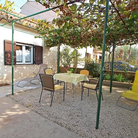 Prázdninový dům House Orieta 385 *