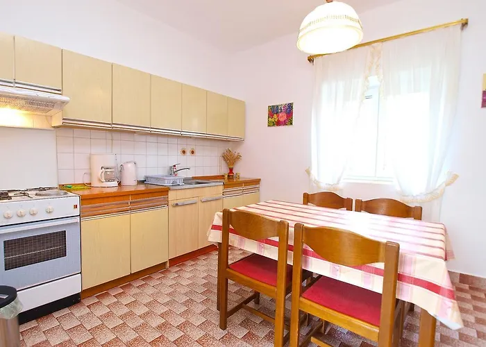 House Orieta 385 *